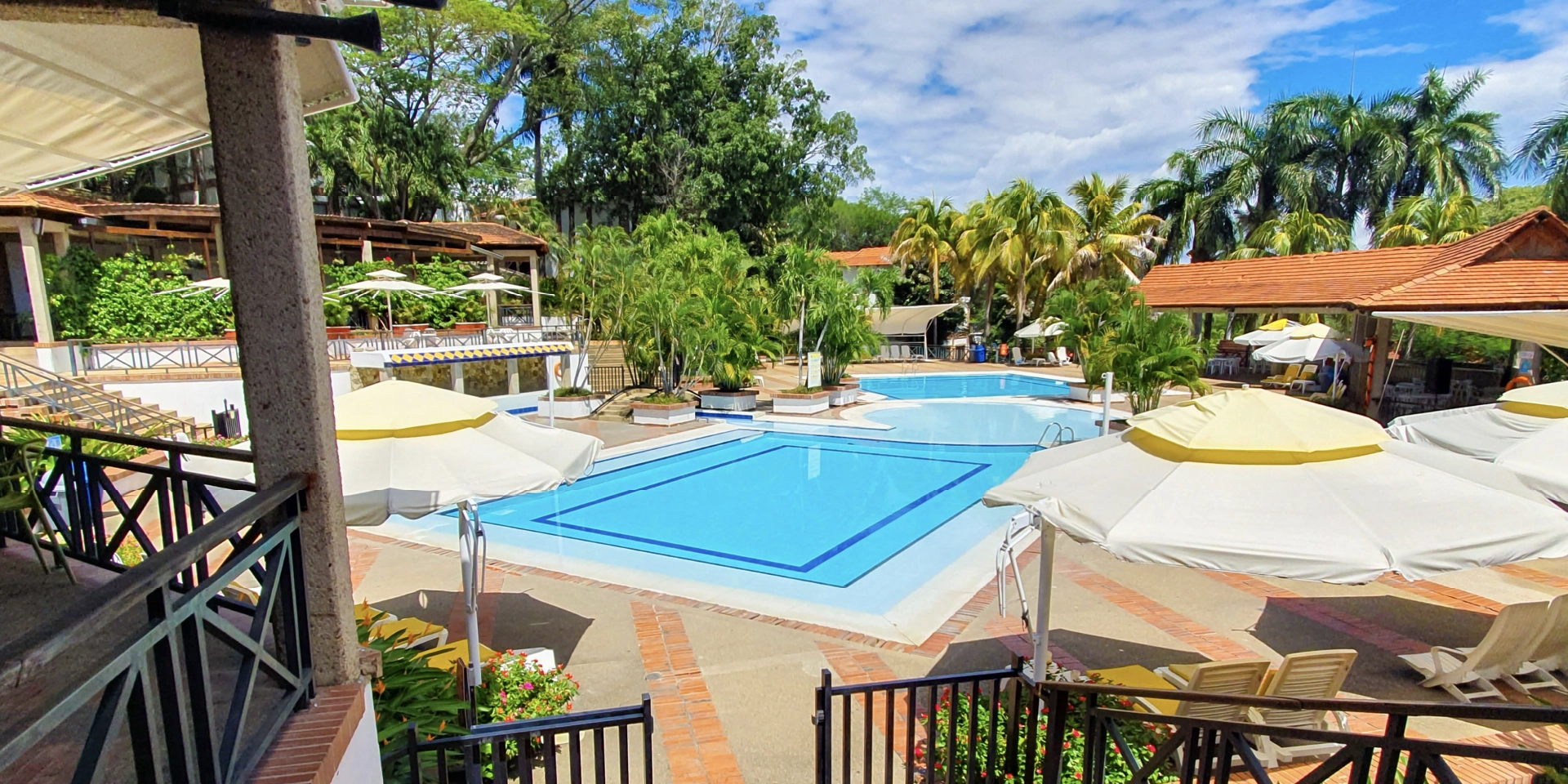 on-vacation-colombia-destino-girardot-hotel-girardot-piscina-adultos-ninos.webp